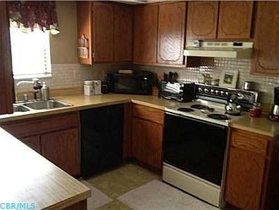 3rd image of 503 Beaverbrook Dr