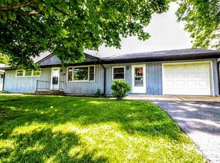 205 Langley Rd, Machesney Park, IL 61115