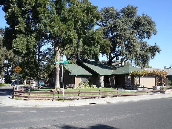 2nd image of 2691 Wheatfield St