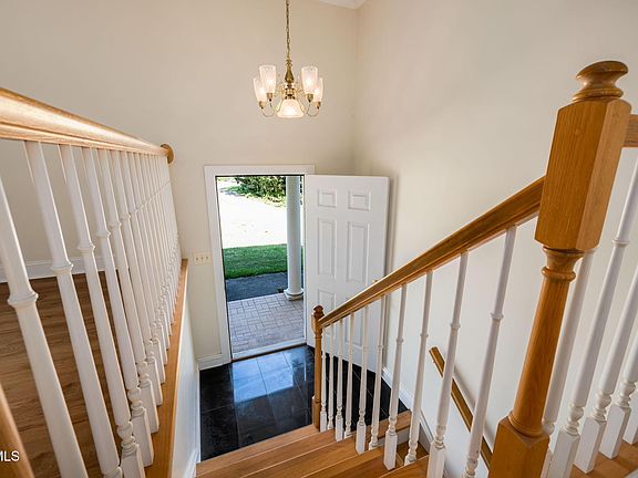 3rd image of 1712 Willowood Ct