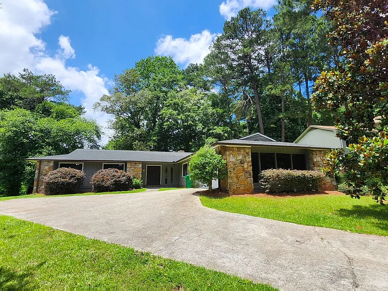 1693 Briarbend Ct — Photo 1