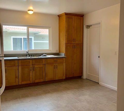 Large Kitchen Dining Area