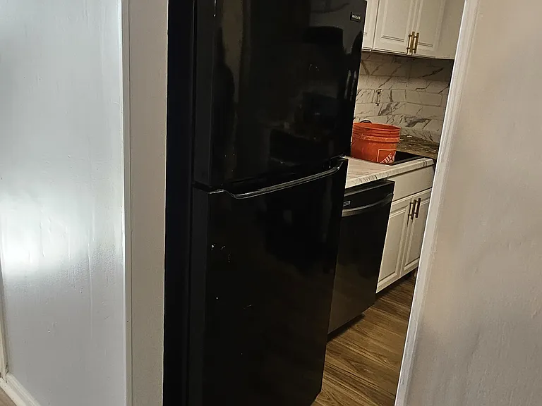 21 Sunset Ave #1 — Photo 7