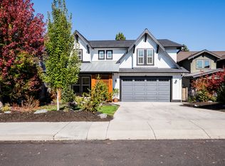 20652 SE Cougar Peak Dr, Bend, OR 97702
