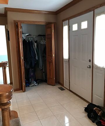 2nd image of 2931 Monterey Dr