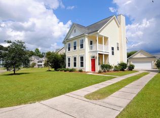1077 Moss Grove Dr, Moncks Corner, SC 29461