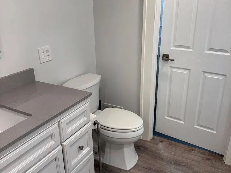 2163 Englewood Dr SE — Photo 40