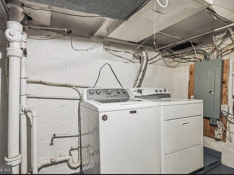 829 S Ivy St — Photo 11