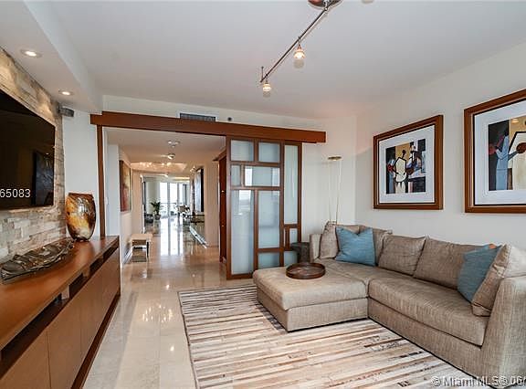 5th image of 7000 Island Blvd APT 1709
