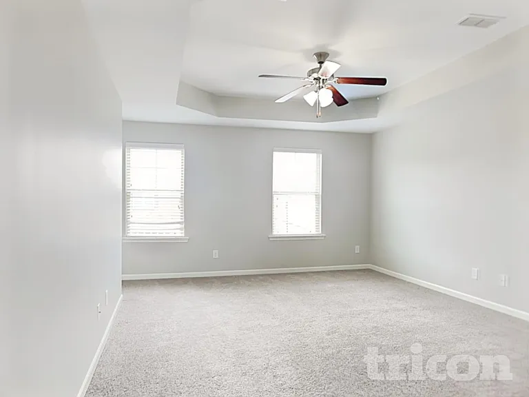 1031 Solomon Ln — Photo 7