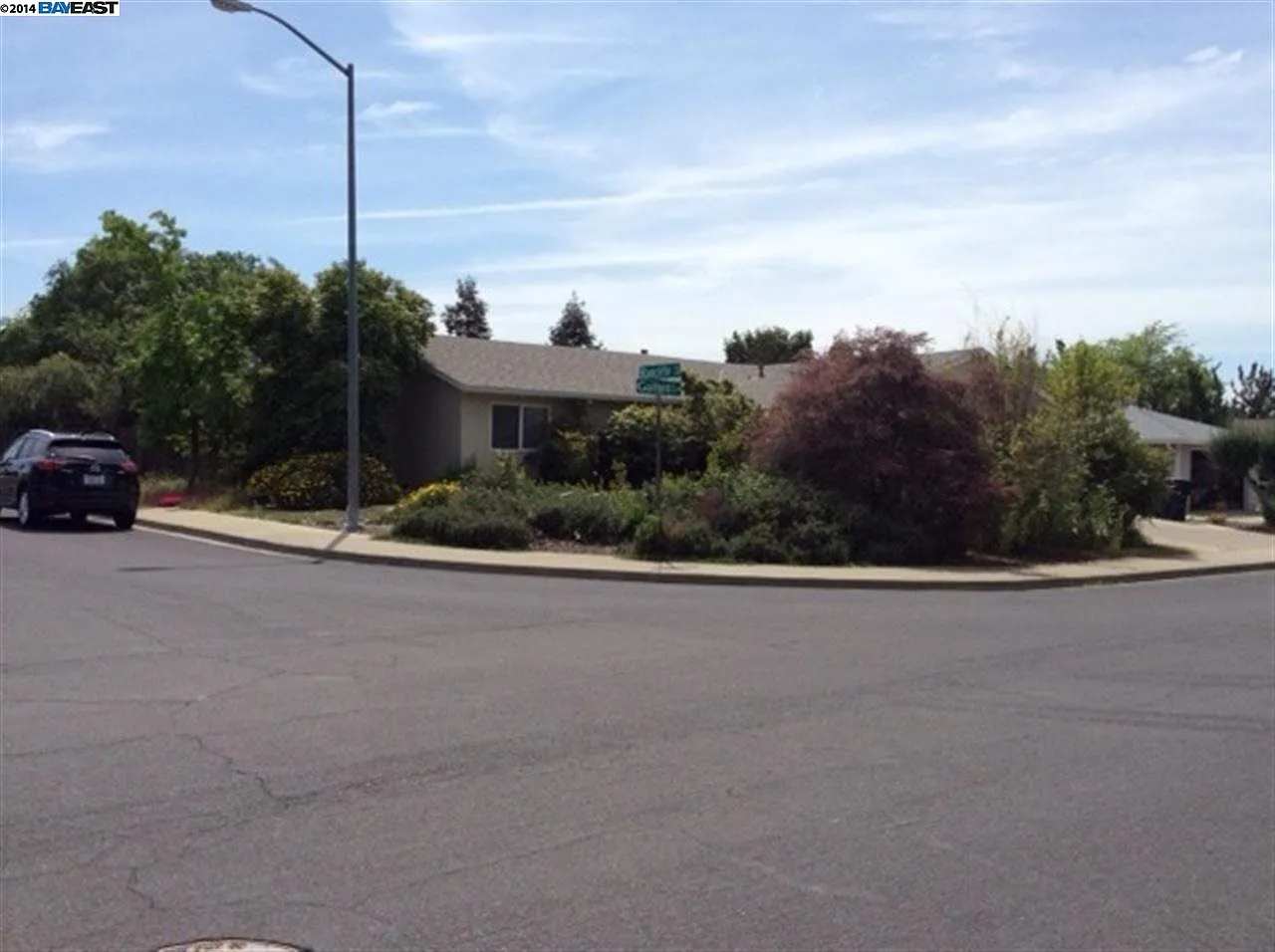4069 Guilford Ave photo 1