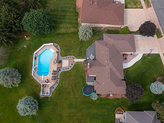 3rd image of 2925 W Princeton Avenue