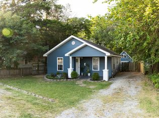 1004 W Center Ave, Springdale, AR 72764