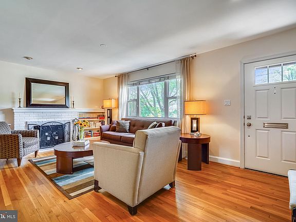 4th image of 6592 Williamsburg Blvd