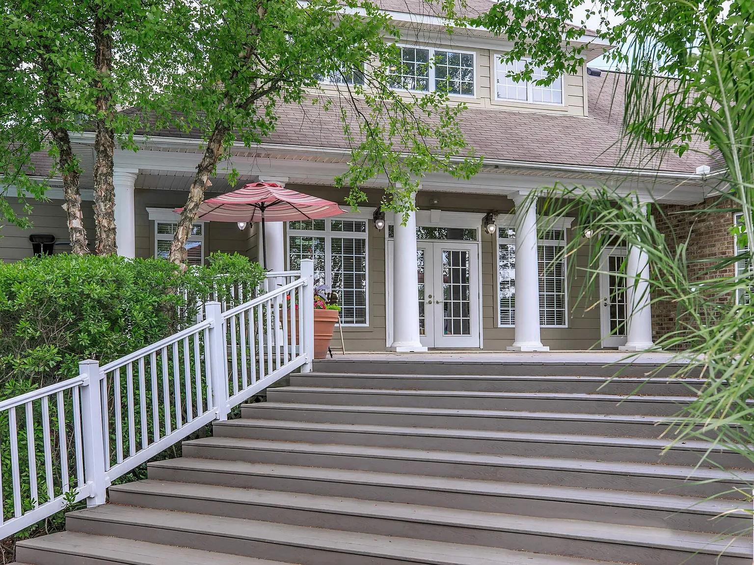 Waterford at Nevillewood — Photo 4