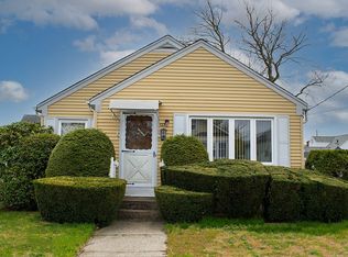 123 Packard St, Cranston, RI 02910