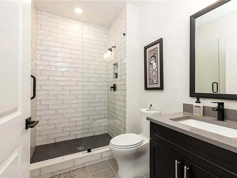 2722 Thornewilde Way — Photo 13