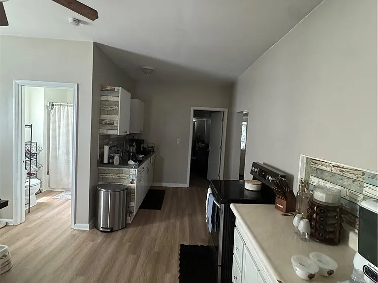 4444 Main St — Photo 8