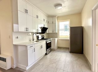 1725 W 4th St #2R, Brooklyn, NY 11223