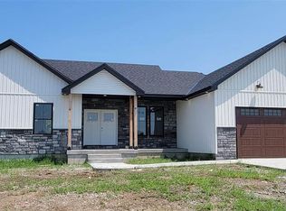 153 NW 70th Rd, Centerview, MO 64019