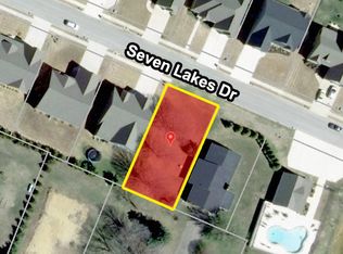 8634 Seven Lakes Dr #71, Ooltewah, TN 37363