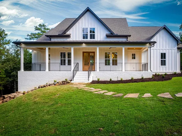21712 Waterview Dr, Roland, AR 72135