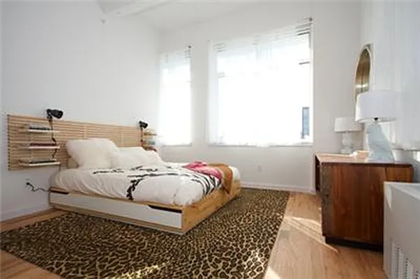 Rented by Triumph Property Group | media 27