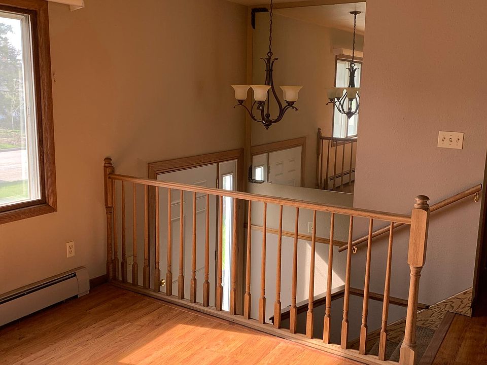 2nd image of 3105 8th St N