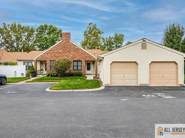 78 Whitehead Ln, East Brunswick, NJ 08816