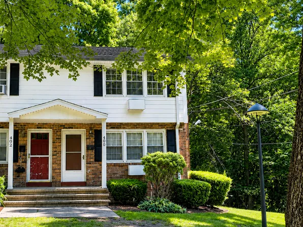 400 Robin Ct #400, Cheshire, CT 06410