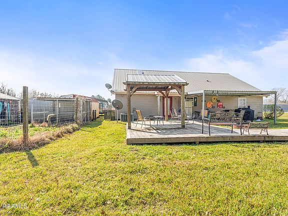 2nd image of 185 Shalom Rd