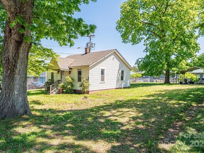 3042 N Oxford St, Claremont, NC, 28610