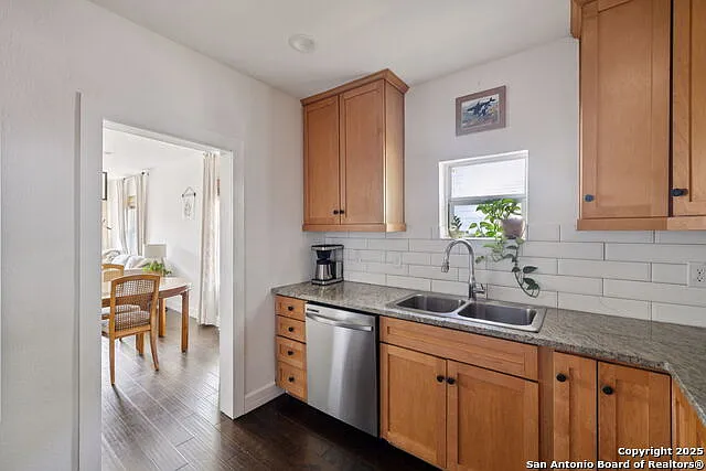 711 Eleanor Ave — Photo 13