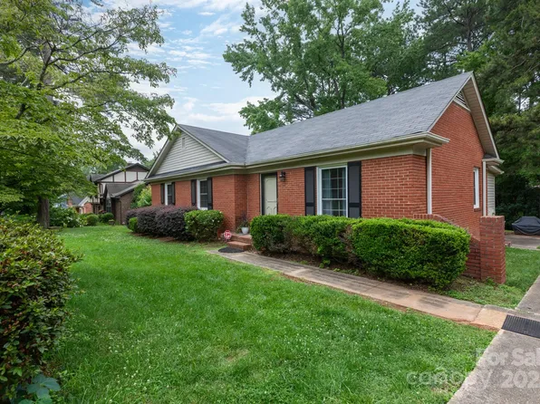 5727 Faulconbridge Rd, Charlotte, NC 28227