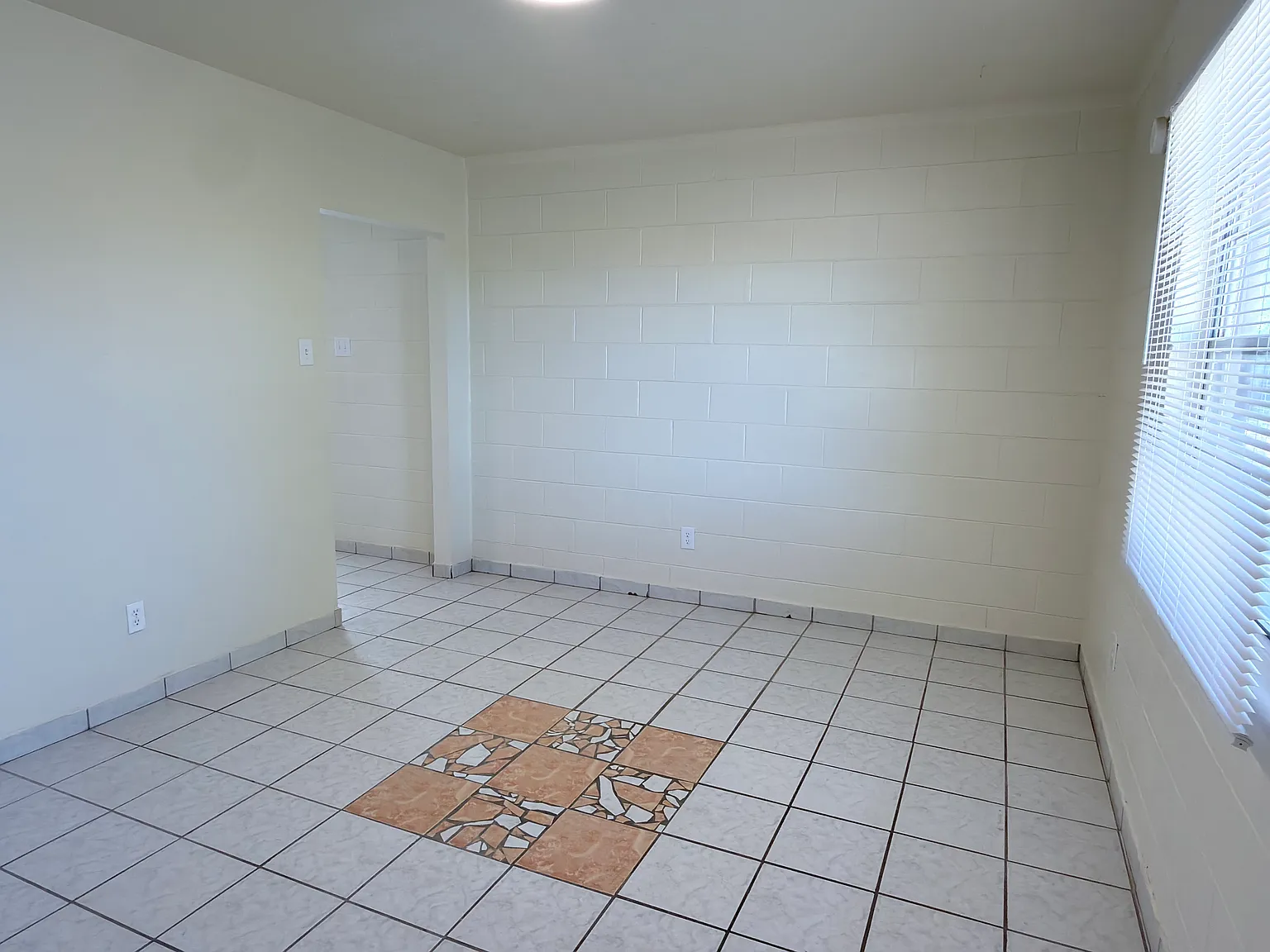 6920 Aztec Dr — Photo 3