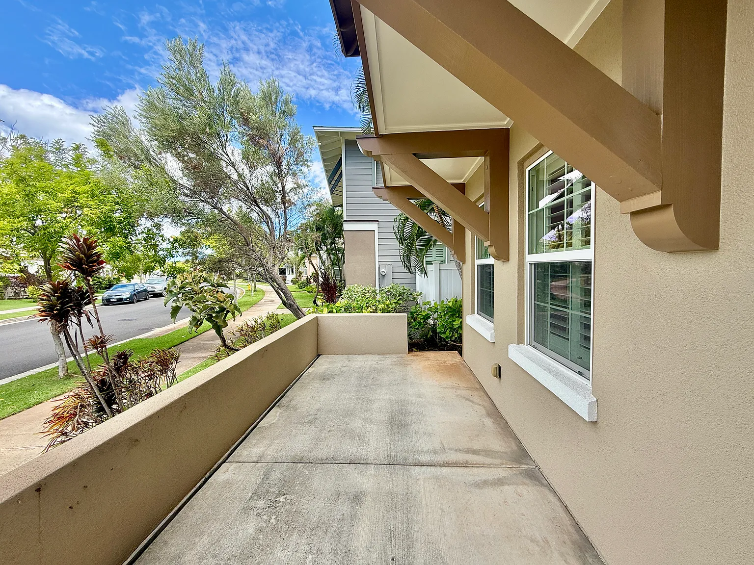 4 bed, 2461 sqft, $5,700 — Photo 3