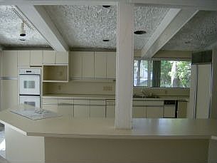 Huge open kitchen 