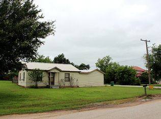 900 E Reynosa Ave, De Leon, TX 76444