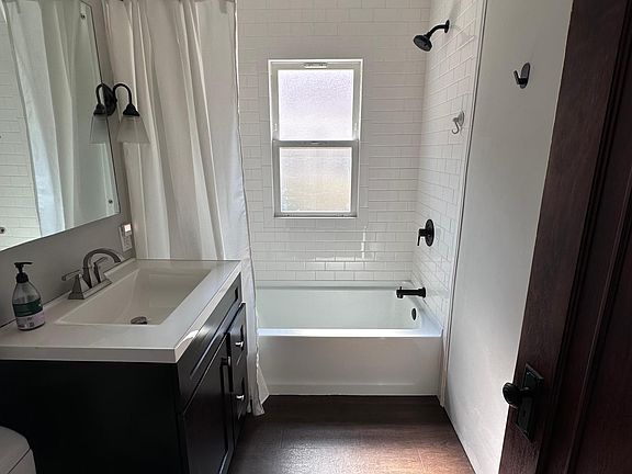 5th image of 807 W New York Ave