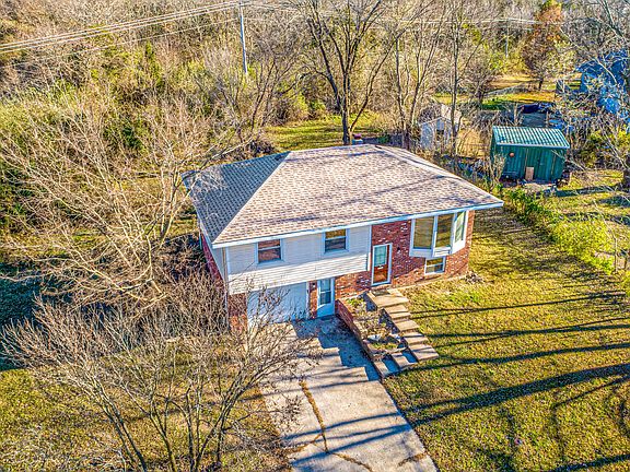 2nd image of 5116 Woodway Ct