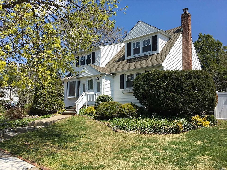 1st image of 519 Heathcliff Dr