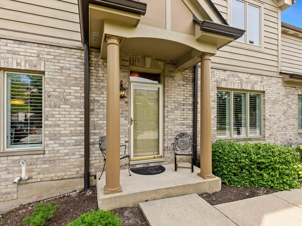103 Santa Fe Ln, Willow Springs, IL 60480