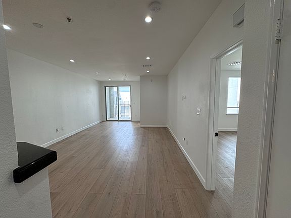3rd image of 6400 Crescent Park E APT 408