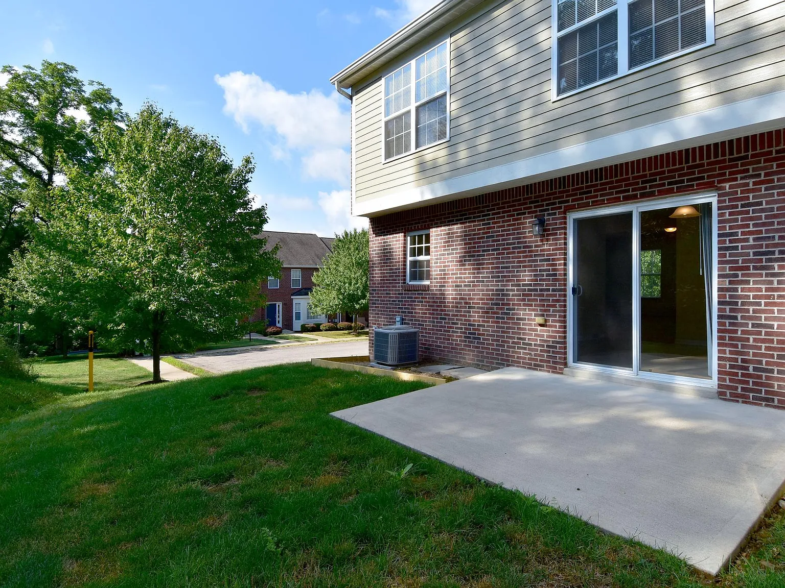 127 Laurel Crest Dr — Photo 4