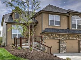 8521 N Woodland Ct, Kansas City, MO 64155