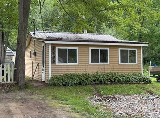 4899 Glenwood Dr, Harrison, MI 48625