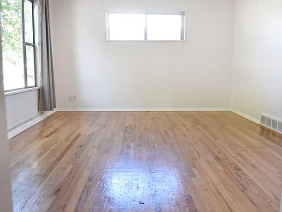 5th image of 2532 14th Ave