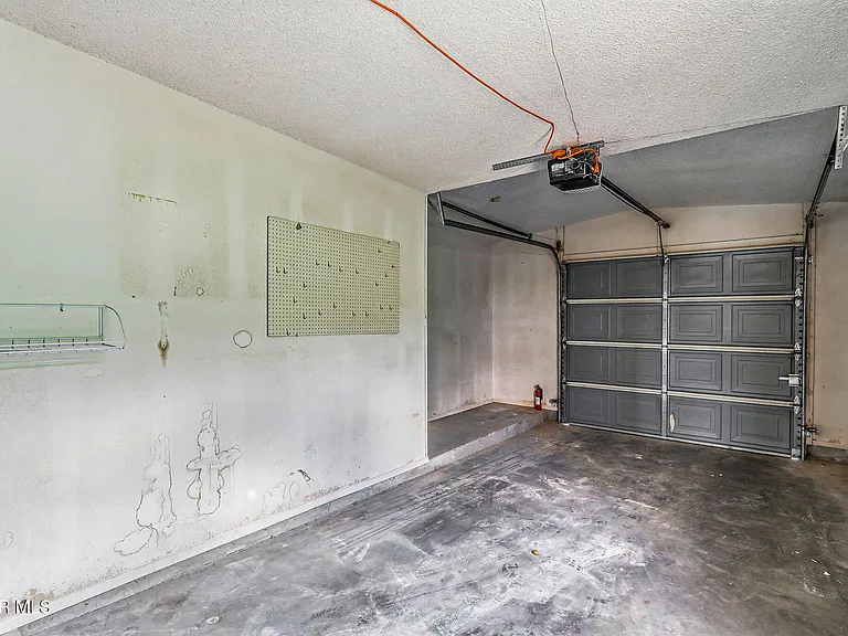 10520 Champlain St — Photo 16