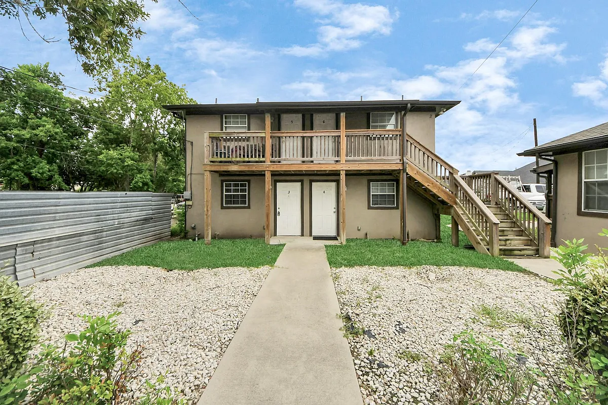 Building Photo - 706 Harris Ave #3