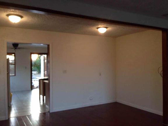5th image of 4559 Park Ave